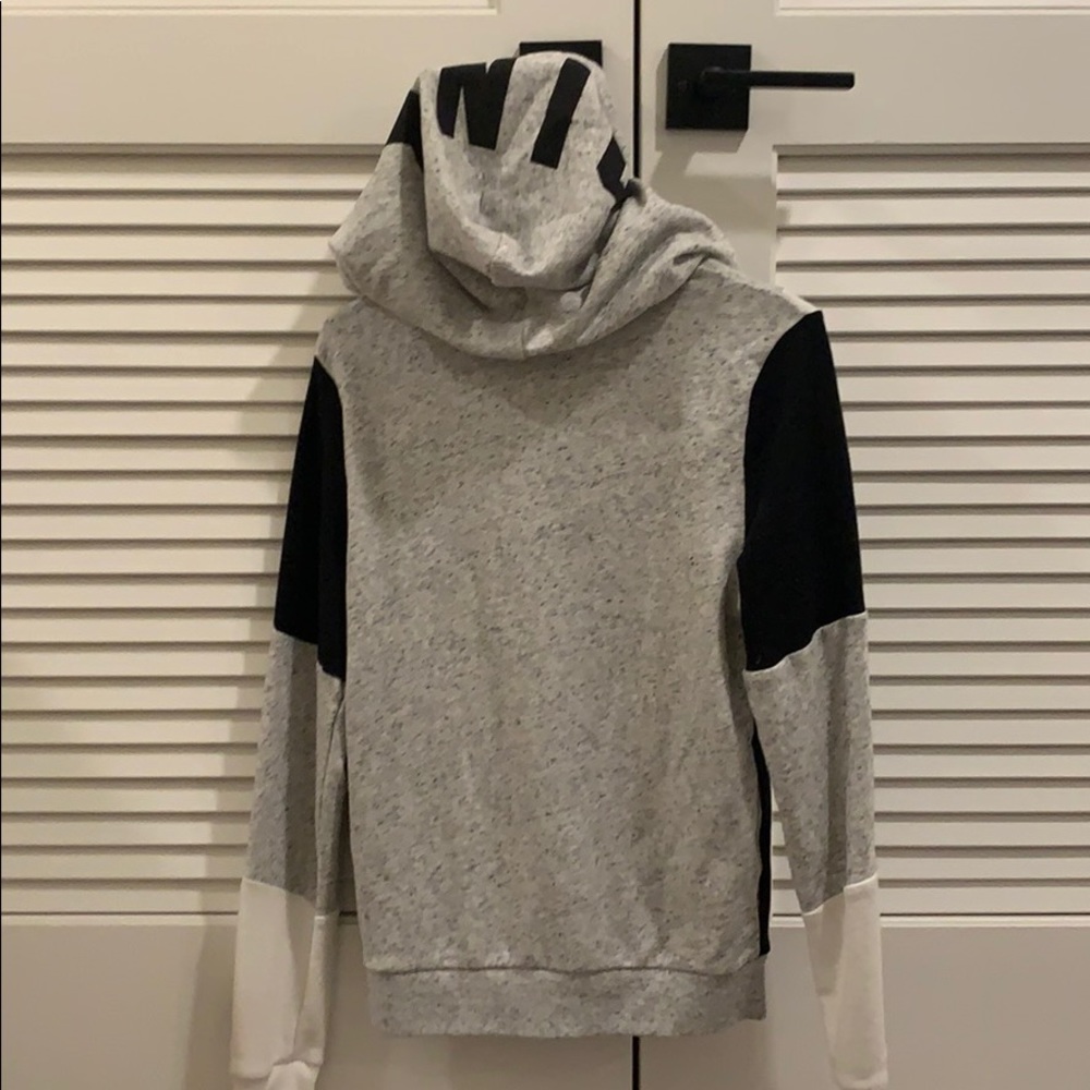 Pink jacket - Picture 2 of 2